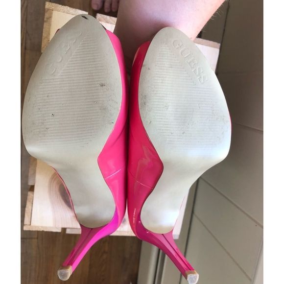 Guess Two Toned Pink with Gold Peep Toe Heels Pumps Womens Size 7.5 - Picture 7 of 13
